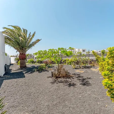 Pon Heated Pool Cozy *