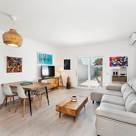 Pon Heated Pool Cozy *