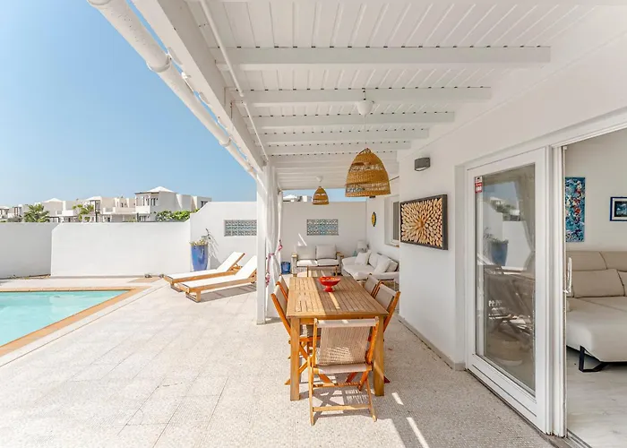 Villa Pon Heated Pool Cozy Playa Blanca (Lanzarote)