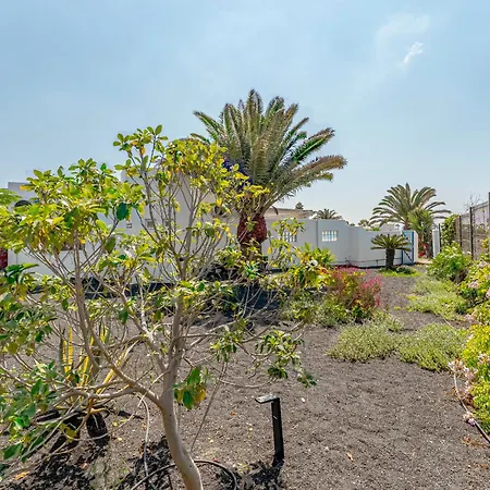 Villa Pon Heated Pool Cozy Playa Blanca